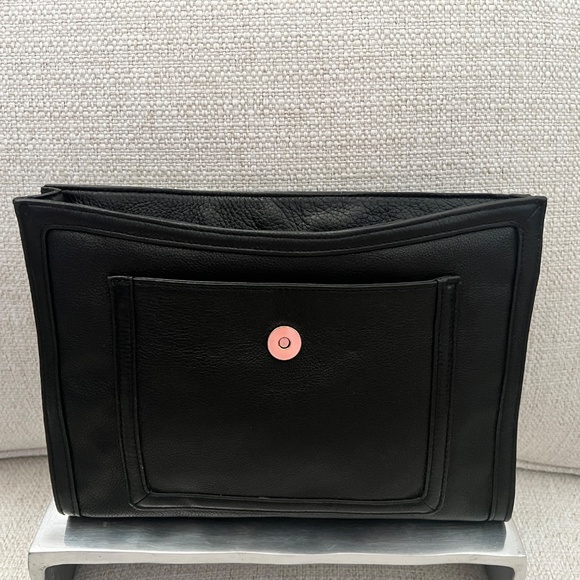 Tory Burch Amanda Flat Crossbody - Picture 3 of 9